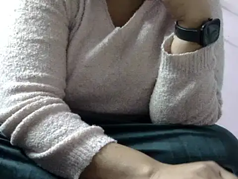 Housewife12 online show from January 2025 02:47:02 PM