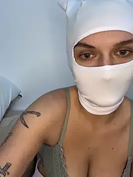 Snapshot of Nikki_Hoee chatting on October 2025 04:18:01 PM Nikki Hoee online show from October 2025 04:18:01 PM