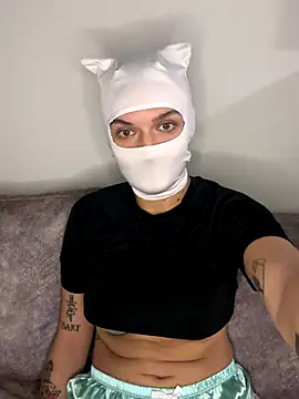 Snapshot of Nikki_Hoee chatting on November 2025 10:21:02 PM Nikki Hoee online show from November 2025 10:21:02 PM