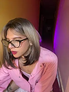 thalia dyson online show from January 2025 04:12:01 AM