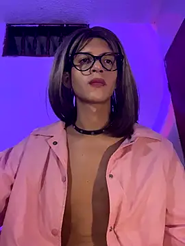 thalia dyson online show from September 2025 03:41:02 AM