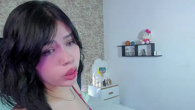 Lily Woodz online show from November 2025 07:02:01 PM