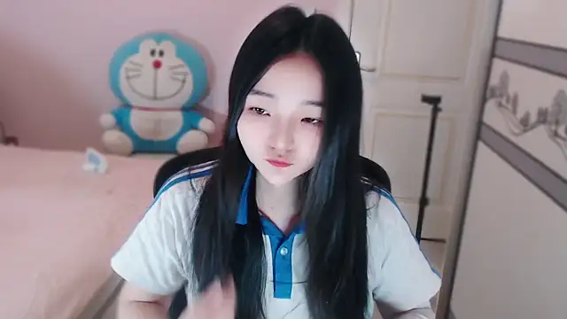 xiao-xiao-D online show from December 2025 06:19:02 AM