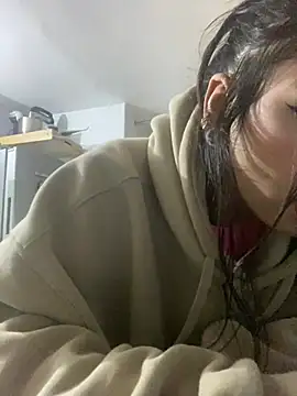 lauuraww online show from March 2025 05:50:02 AM