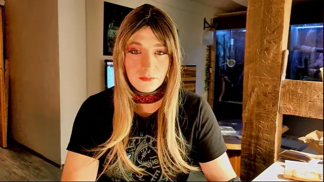 Snapshot of DYasmin69 chatting on October 2025 08:40:02 PM DYasmin69 online show from October 2025 08:40:02 PM