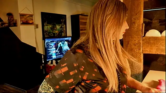 Snapshot of DYasmin69 chatting on December 2025 09:23:02 PM DYasmin69 online show from December 2025 09:23:02 PM