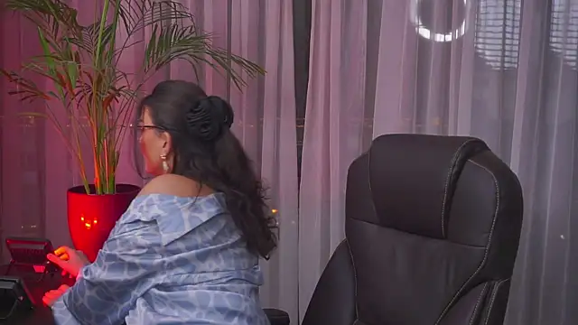 myakalifa online show from January 2025 03:32:01 PM