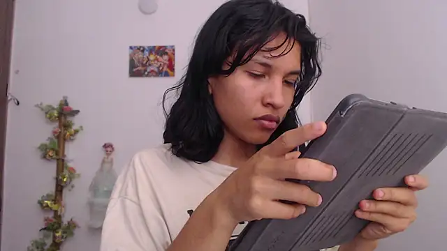 Snapshot of mari_heart chatting on December 2025 12:55:01 PM mari heart online show from December 2025 12:55:01 PM