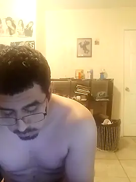 k1oudE online show from December 2025 12:26:02 AM