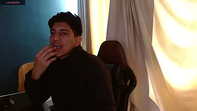 Noah-cock online show from November 2025 05:13:02 PM