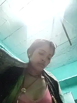 Arini Arora online show from January 2025 06:02:01 PM