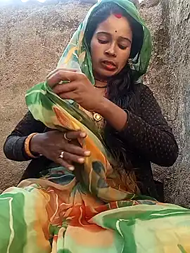 Arini Arora online show from January 2025 05:19:02 AM