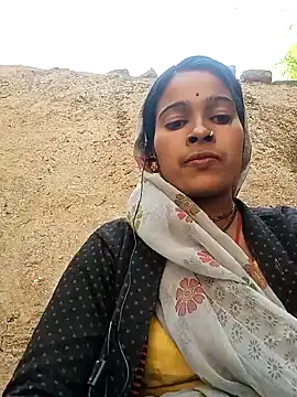 Arini Arora online show from February 2025 08:42:01 AM