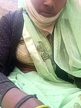 Arini Arora online show from February 2025 11:24:02 AM