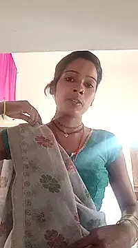 Arini Arora online show from February 2025 05:01:01 AM
