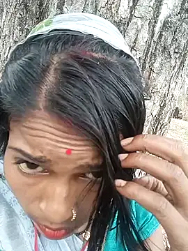 Arini Arora online show from February 2025 04:54:01 AM