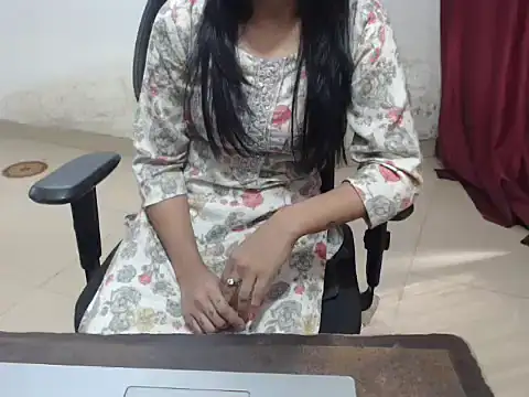 Honey Bee25 online show from December 2025 06:29:02 AM