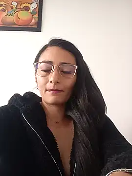 BELLA--26 online show from January 2025 08:43:01 PM