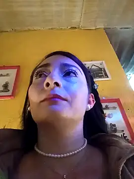 BELLA--26 online show from January 2025 11:33:01 PM