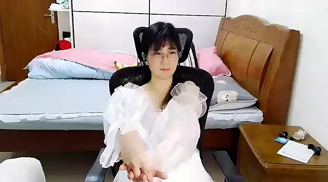 Strawberry baby online show from January 2025 03:48:01 PM