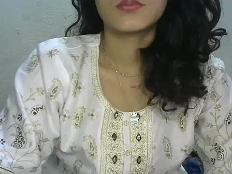 Horny honey69 online show from March 2025 05:07:02 PM