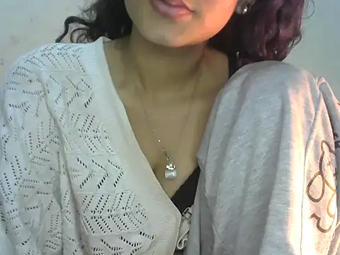 Horny honey69 online show from March 2025 01:08:01 PM