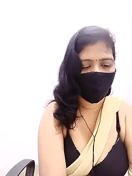 Lucky-Deepthi online show from October 2025 01:22:01 AM