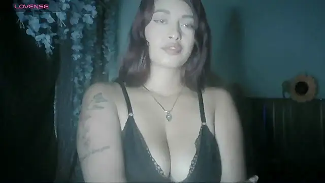 Emilydulce online show from March 2025 09:38:02 AM