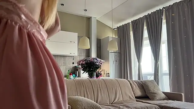 Snapshot of Shyrubate chatting on November 2025 10:26:01 AM Shyrubate online show from November 2025 10:26:01 AM