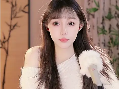 Summer-Momo online show from February 2025 06:48:01 AM