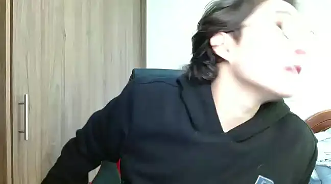 Snapshot of alex_parker07 chatting on January 2025 04:55:02 PM alex parker07 online show from January 2025 04:55:02 PM