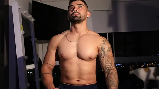 soymike1  online show from February 2025 01:22:01 AM