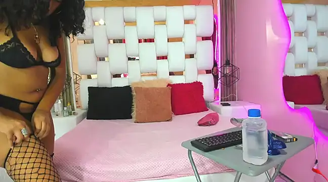 SolEvanss online show from January 2025 01:23:02 PM