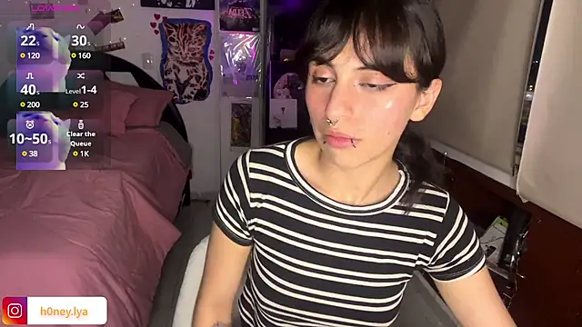 Snapshot of B0nnie_H0ney chatting on February 2025 12:15:02 AM B0nnie H0ney online show from February 2025 12:15:02 AM