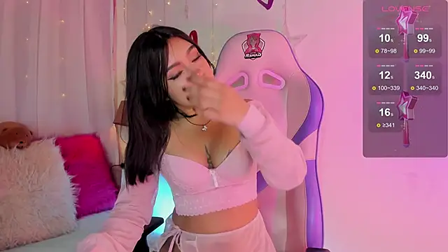 emma soffia  online show from March 2025 06:12:01 PM