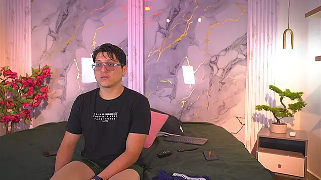 vanilla hot online show from December 2025 07:41:02 PM