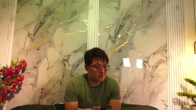 vanilla hot online show from December 2025 07:32:01 PM