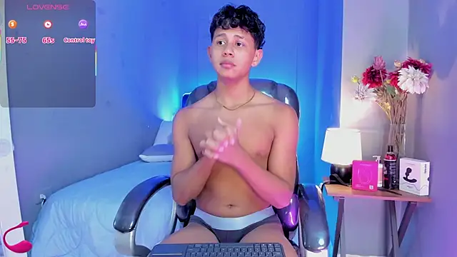 Dawn16  online show from November 2025 08:53:01 PM