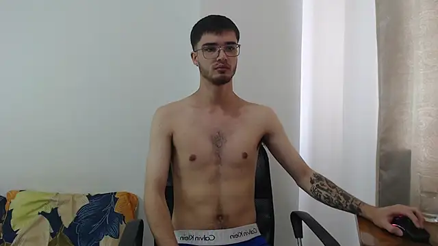 Aleex Miller online show from October 2025 06:27:02 PM