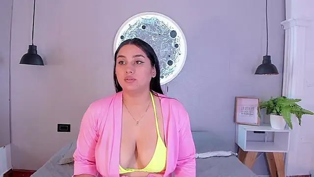 AlexaMora  online show from January 2025 11:17:01 AM