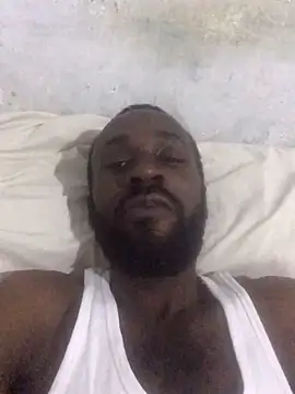 Snapshot of onewinnertee chatting on November 2025 12:46:01 AM onewinnertee online show from November 2025 12:46:01 AM