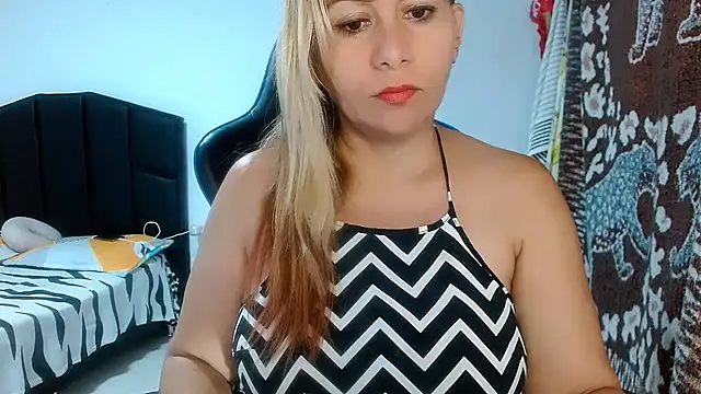 mariana0x online show from March 2025 11:49:02 AM