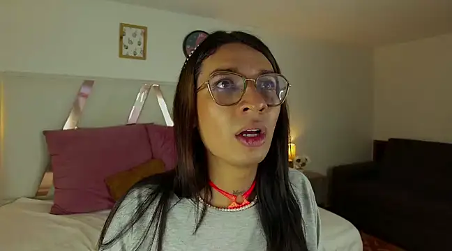 LauraaGomezz   online show from March 2025 01:42:02 AM