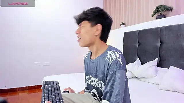 Snapshot of Im_Kael chatting on January 2025 12:11:02 PM Im Kael online show from January 2025 12:11:02 PM