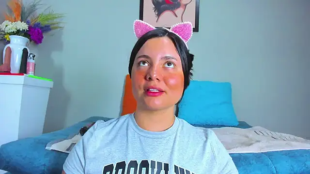 Snapshot of evaa_greey chatting on September 2025 08:01:01 PM evaa greey online show from September 2025 08:01:01 PM