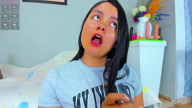 Snapshot of evaa_greey chatting on November 2025 08:07:01 PM evaa greey online show from November 2025 08:07:01 PM