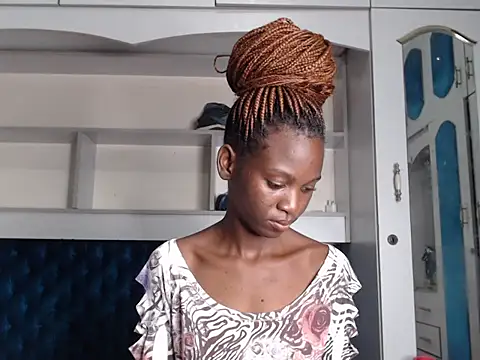Snapshot of YoungDiva69 chatting on January 2025 08:04:01 PM YoungDiva69 online show from January 2025 08:04:01 PM