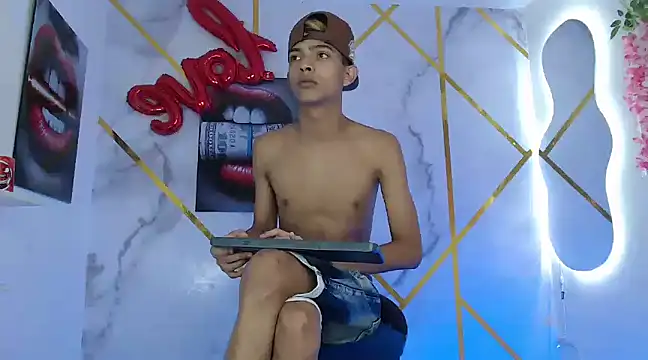 Snapshot of KING_STYLE2 chatting on March 2025 03:09:02 AM KING STYLE2 online show from March 2025 03:09:02 AM