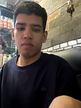 Snapshot of Santiago-Thompson chatting on October 2025 10:32:02 PM Santiago-Thompson online show from October 2025 10:32:02 PM