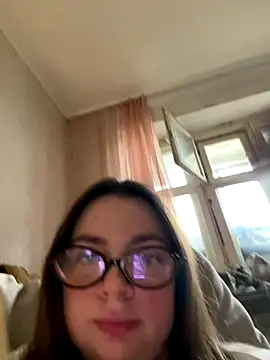 DearAlise online show from November 2025 09:19:02 AM